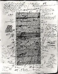 Seite aus einem Werk von Balzac mit handschriftlichen Korrekturen